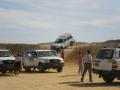 Nastanitev v Tozeur (vožnja s kočijo, obisk ZOO-ja ter nora, 216 km dolga, pustolovščina z džipi po peščenih sipinah do Chebike / blizu Alžirske meje in Tamerze)