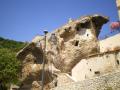 PET, 16.7. : Sedini (hiša Domus de Janas, vdelana v skalo ….po naše "kremenčkova hiša"), Anghelu Ruju (Alghero), Stintino (rajska plaža na Capo del Falcone) in jama Grotte de Nettuno ("must see" destinacija)